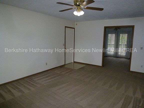 2nd image of 1625 Country Walk Ct