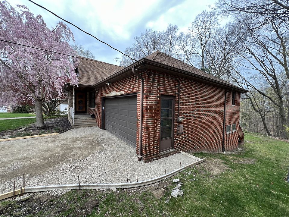 2nd image of 25625 Brookdale Ln