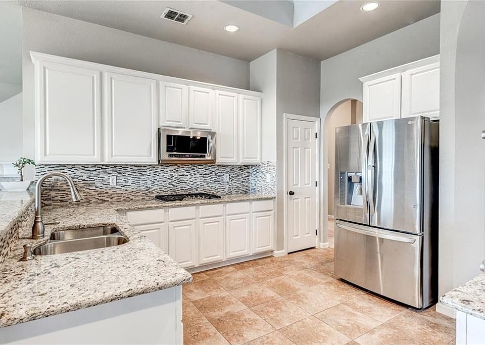 1st image of 10817 Robincreek Ln