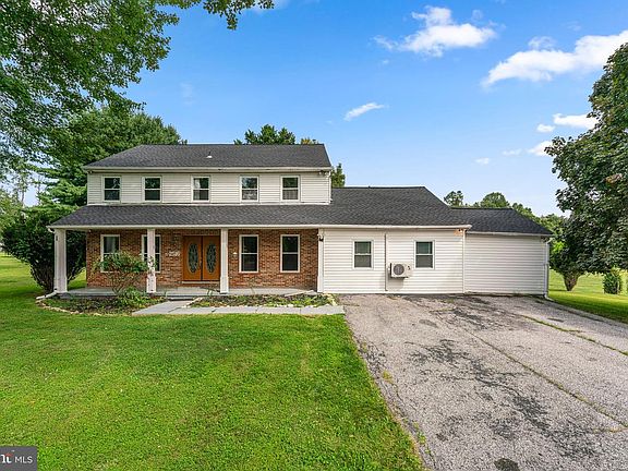 2nd image of 2516 Baublitz Rd