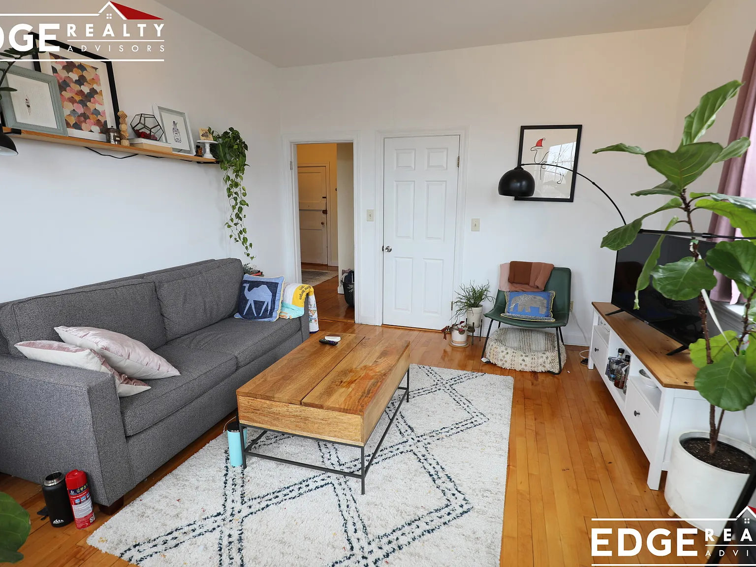 2 bed, 1100 sqft, $2,950 — Photo 3