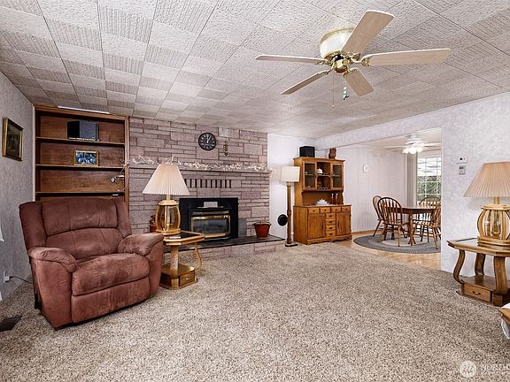 4th image of 2028 Ferry Street
