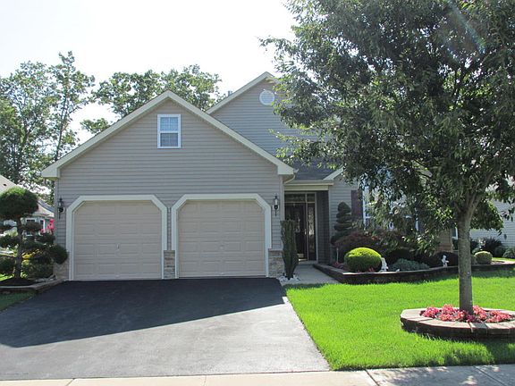 2nd image of 212 Enclave Blvd