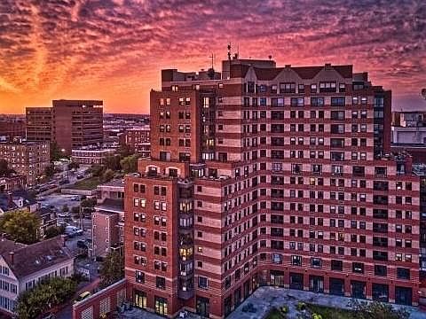 1st image of 401 Cumberland Ave #1105