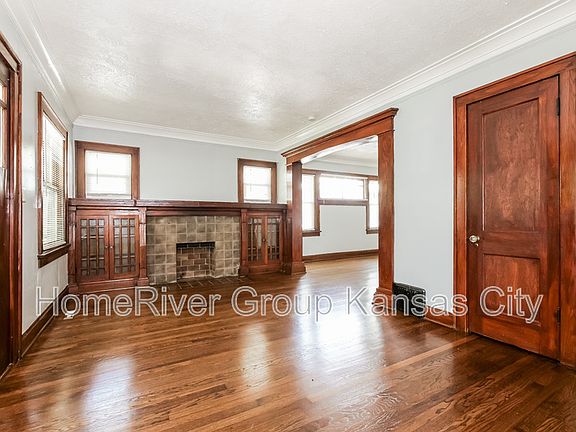 4th image of 4239 Benton Blvd