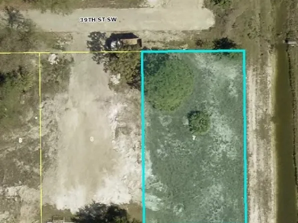 2701 39th St SW, Lehigh Acres, FL 33976