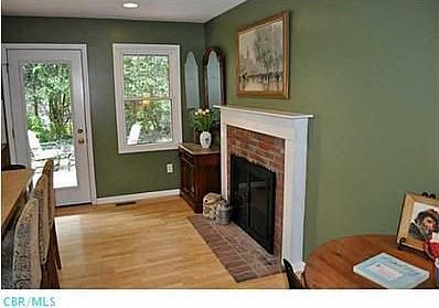 5th image of 339 Ashworth Ct