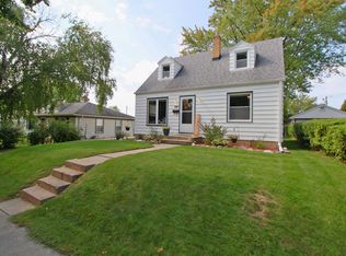 3449 N 98th St, Milwaukee, WI 53222