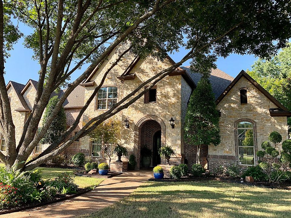 1st image of 102 Mulligan Ct