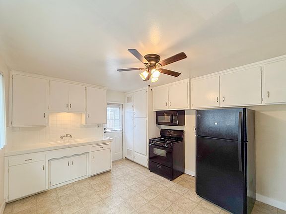 3rd image of 5156 Towle Ct