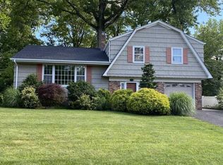 41 Blish Pl, Dumont, NJ 07628