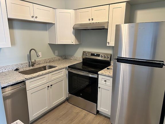 4th image of 3610 Gayle Ave #2