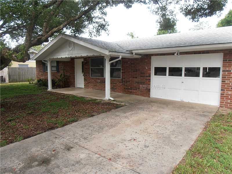 1st image of 2225 Poinsettia Dr