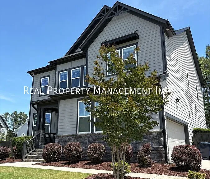 25 Parkway Dr — Photo 3