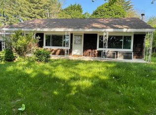 1066 New Loudon Rd, Cohoes, NY 12047