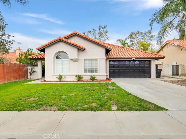 1235 Marble Ct, Hemet, CA 92543