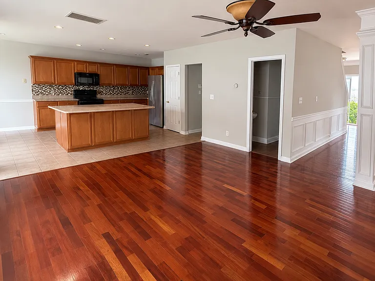 761 Celtic Crossing Dr — Photo 2