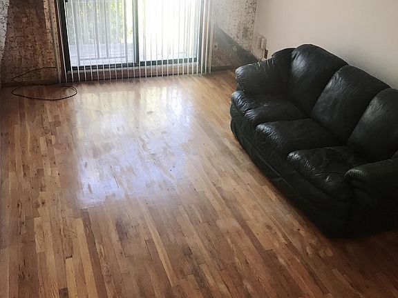 5th image of 129 Moreland St