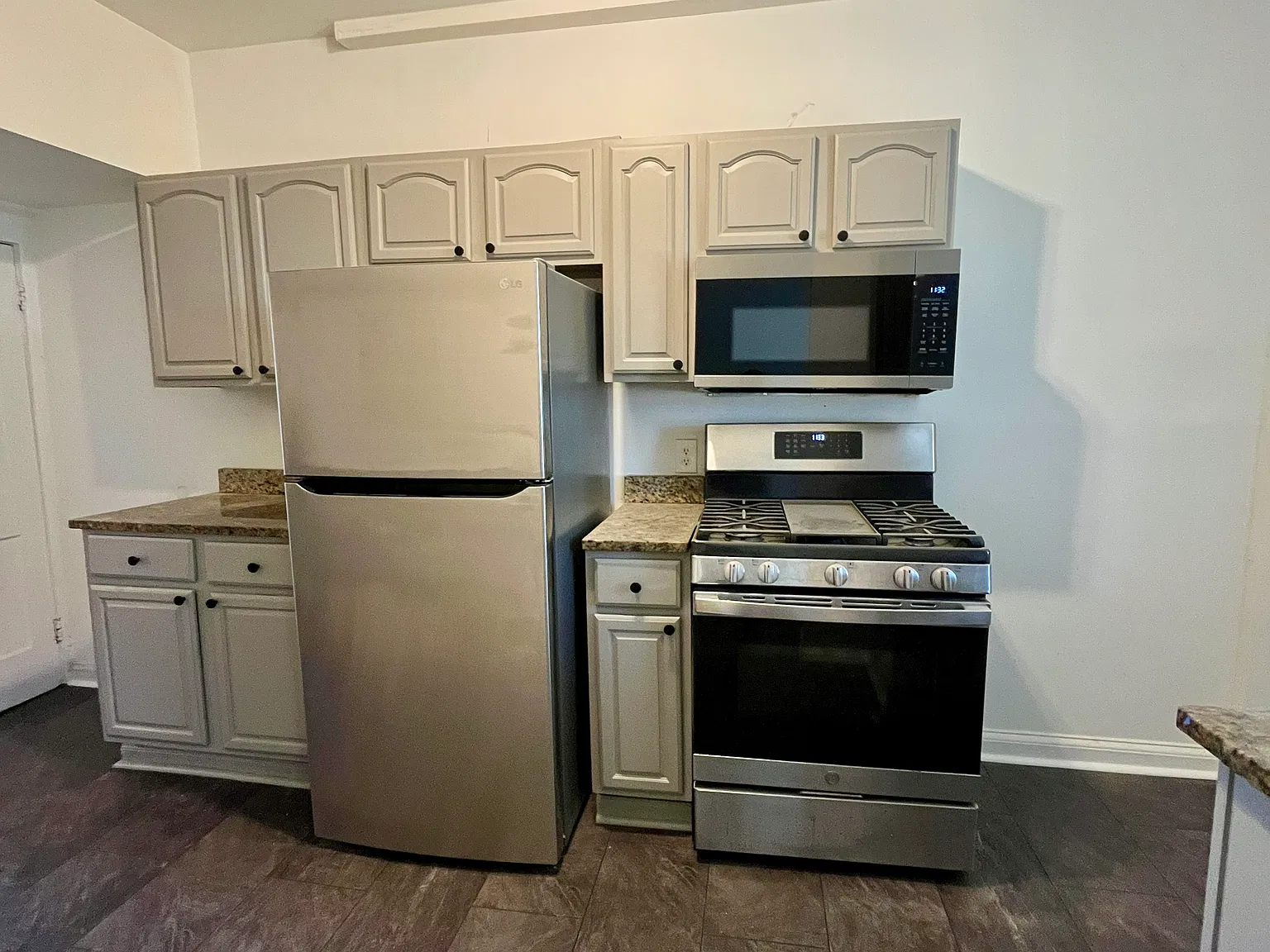 3 bed, 1519 sqft, $1,900 — Photo 1