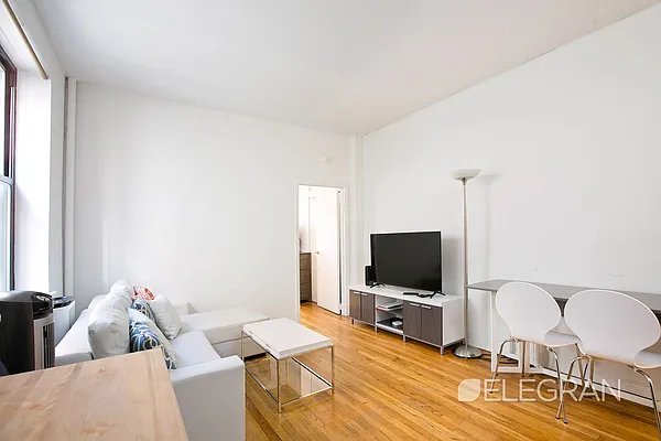Rented by (Legacy) Elegran | media 15