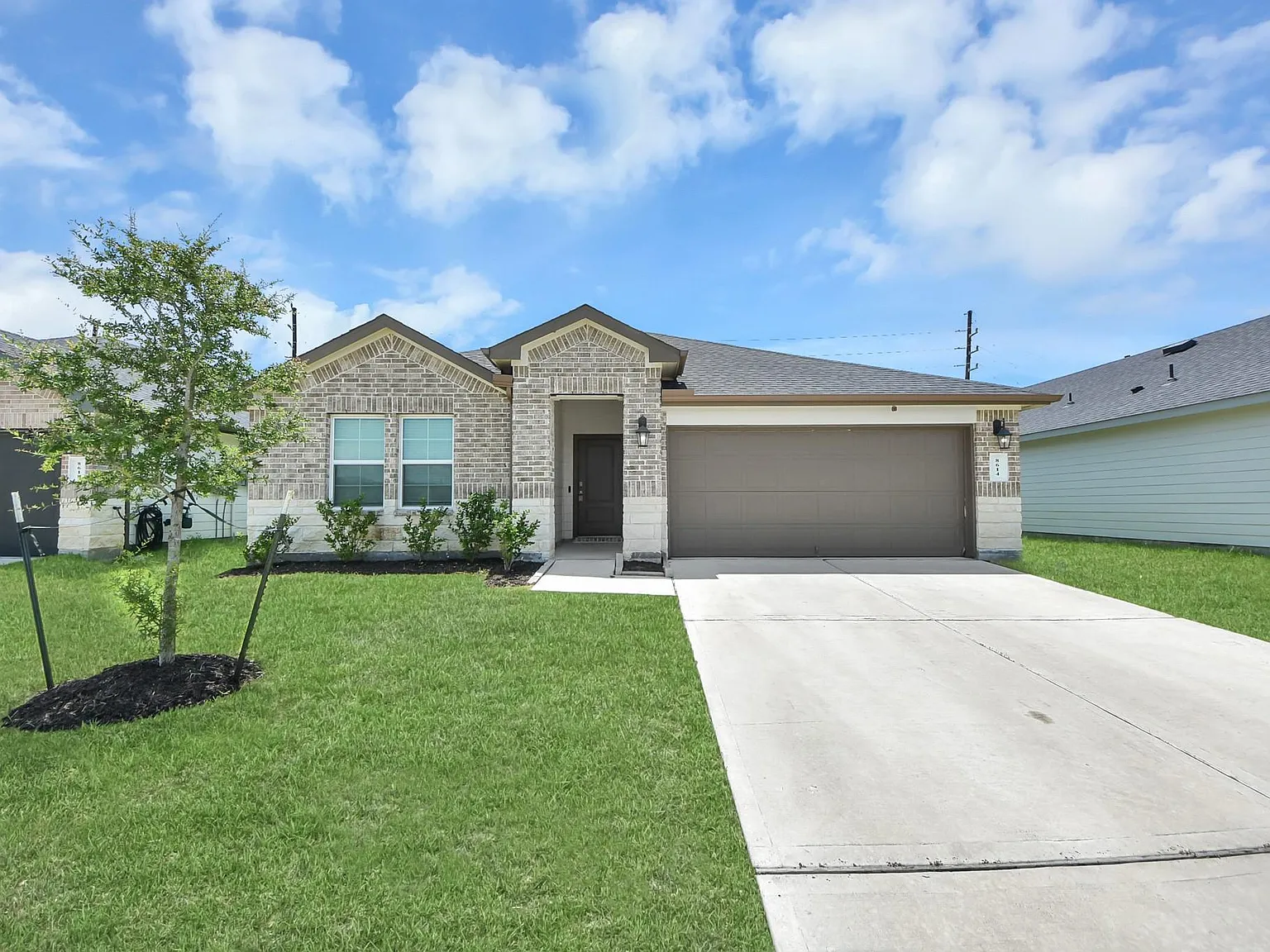 4 bed, 2.0 bath, 1812 sqft, $2,290 — Photo 4