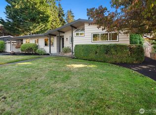 6633 NE Arrowhead Drive, Kenmore, WA 98028