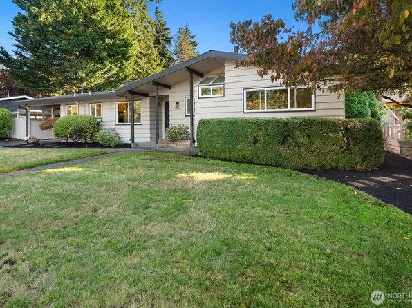 6633 NE Arrowhead Drive, Kenmore, WA 98028
