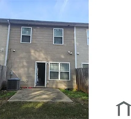 3 bed, 1600 sqft, $1,850 — Photo 2
