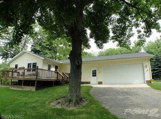 4145 Curran Rd, Buchanan, MI 49107