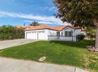 1521 Kings Rd, Palmdale, CA 93551