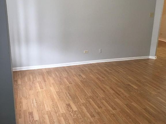 3rd image of 6222 S Eberhart Ave #1W