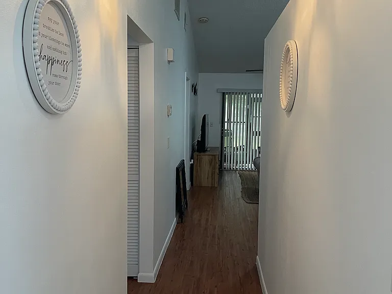1327 Longboat Point — Photo 2
