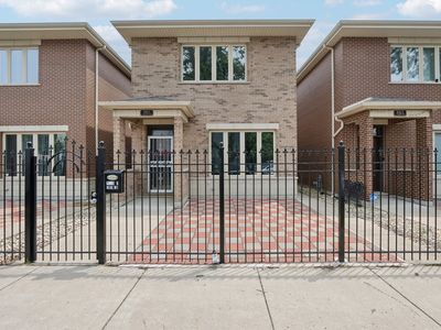 3811 S Albany Ave, Chicago, IL, 60632