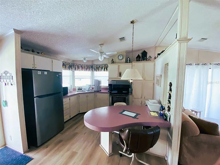 38210 Williams Aire St — Photo 11