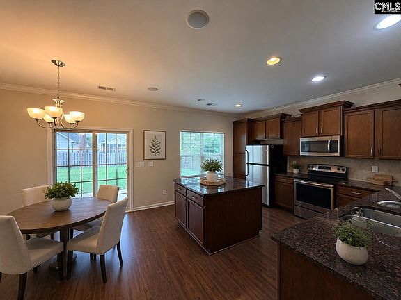 5th image of 815 Burnview Ln