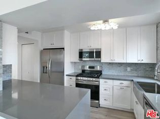 1818 Camden Ave #302, Los Angeles, CA 90025