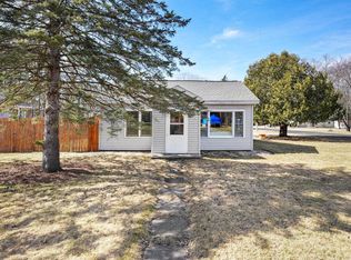 N4065 Marina Ln, Cambridge, WI 53523