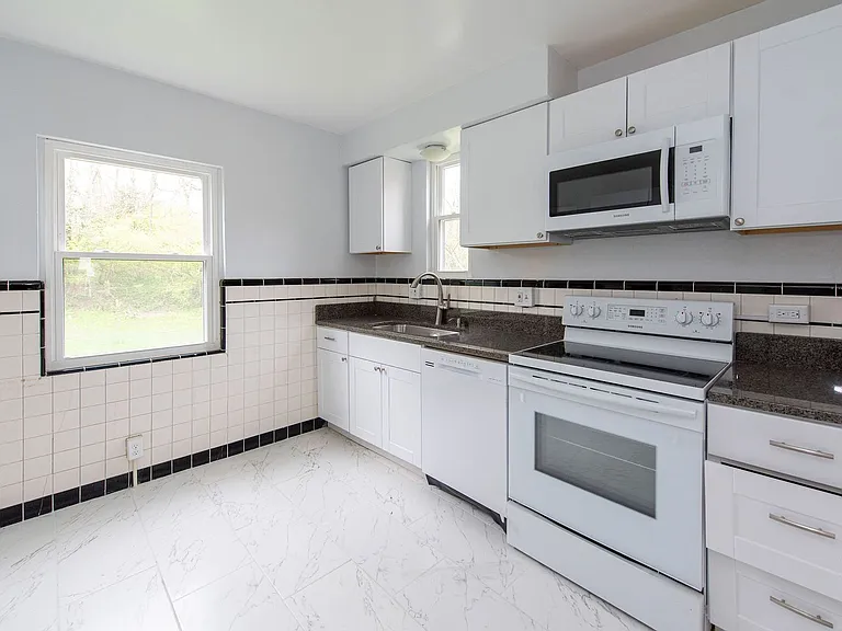 5273 Ponce Ln — Photo 13