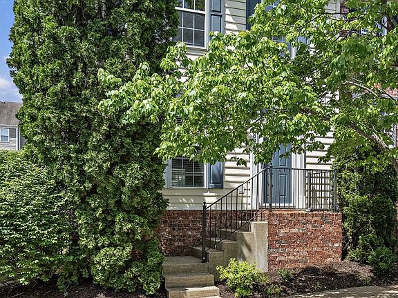 5th image of 7826 Heaton Way