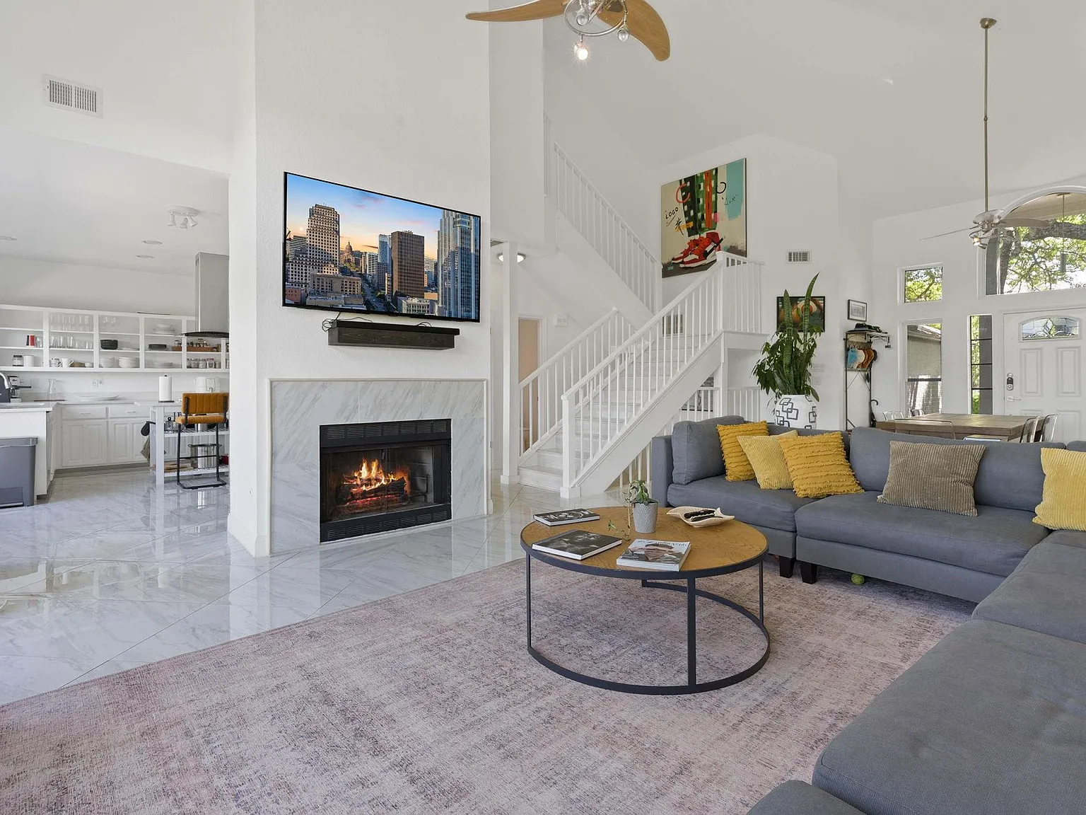3 bed, 2.5 bath, 2458 sqft, $6,500 — Photo 3