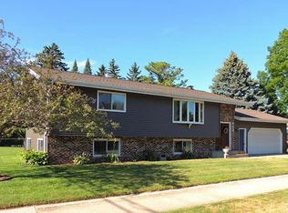 812 14th Ave, Menominee, MI 49858
