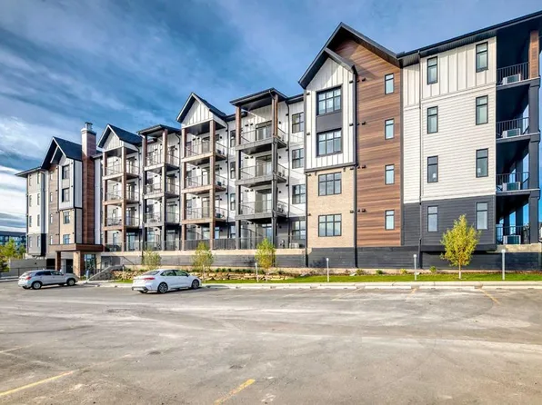 430 NE Sage Hill Rd NW #1209, Calgary, AB T3R 2J9