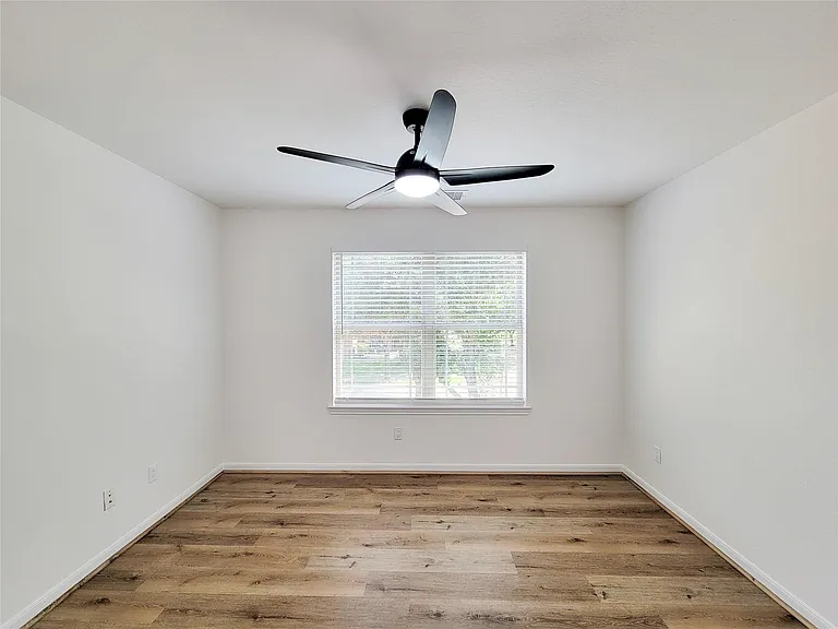 2814 Bay Springs View Ct — Photo 36