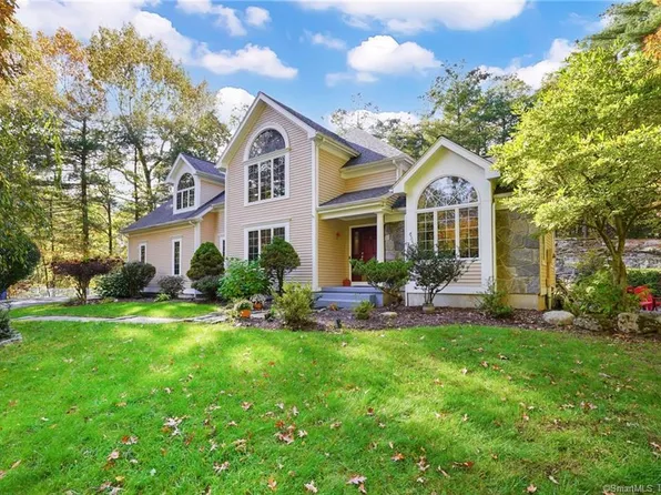 39 Grey Rocks Court, Glastonbury, CT 06033