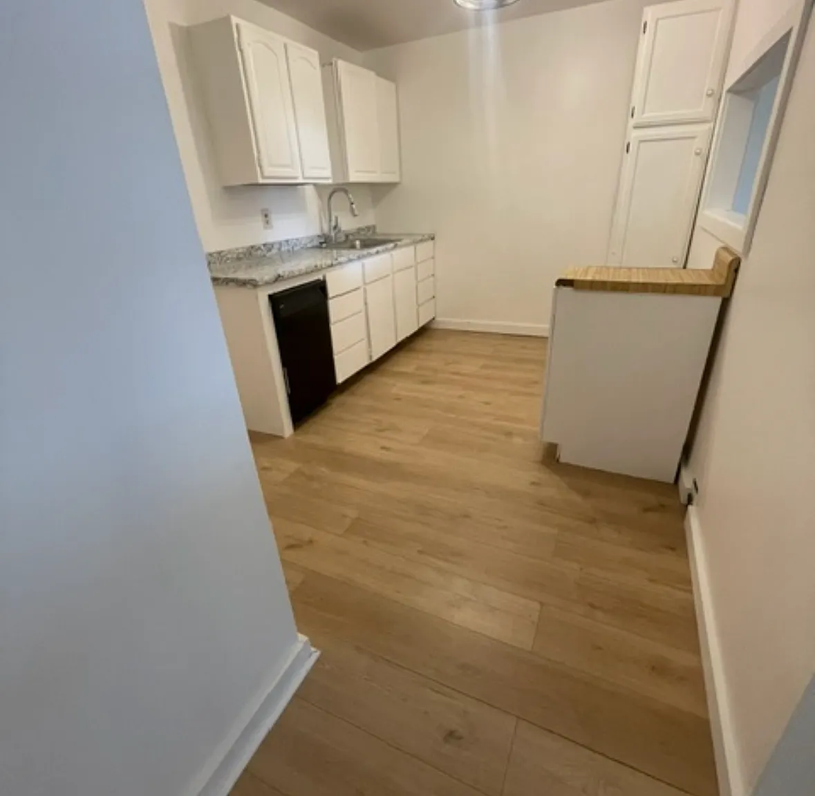 1 bed, 400 sqft, $1,000 — Photo 3