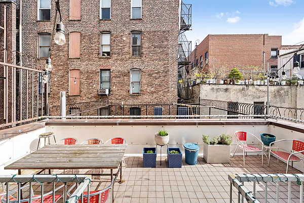 Rented by Voro, LLC | media 7