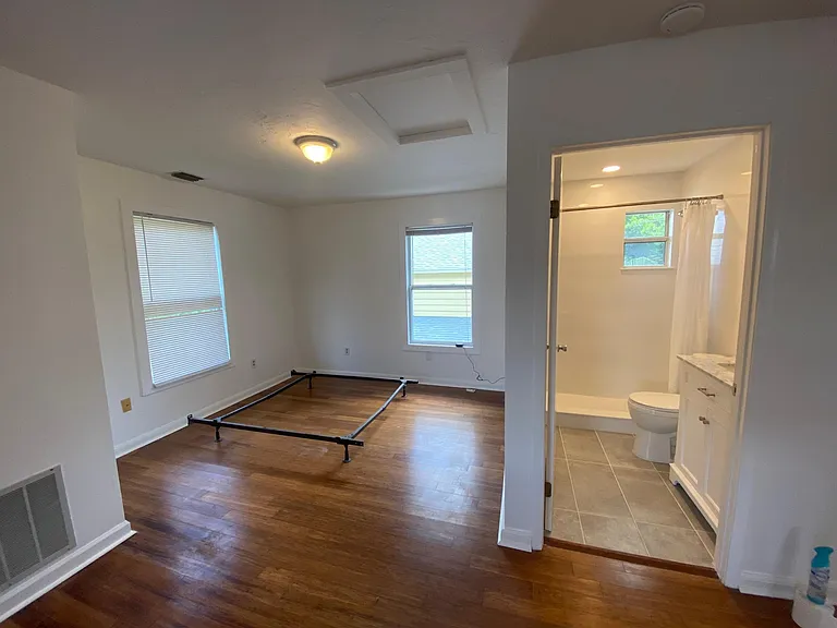 2429 Burlington Ln #B — Photo 3