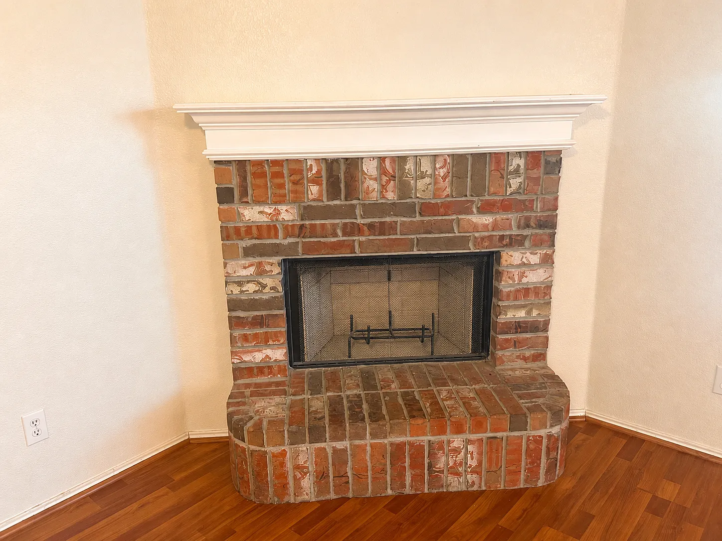 5 bed, 2695 sqft, $2,500 — Photo 4