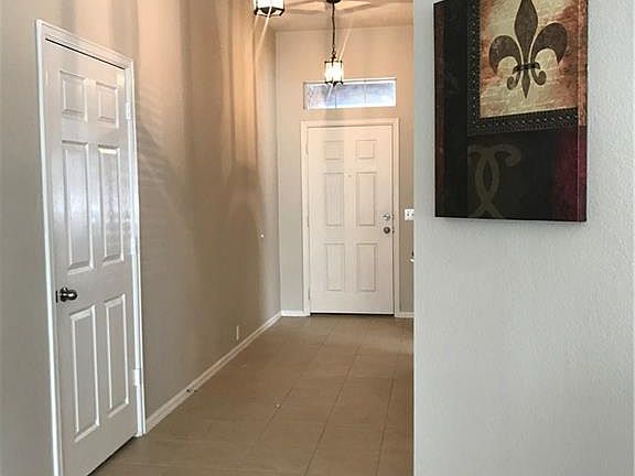 3rd image of 2808 Thorncreek Ln