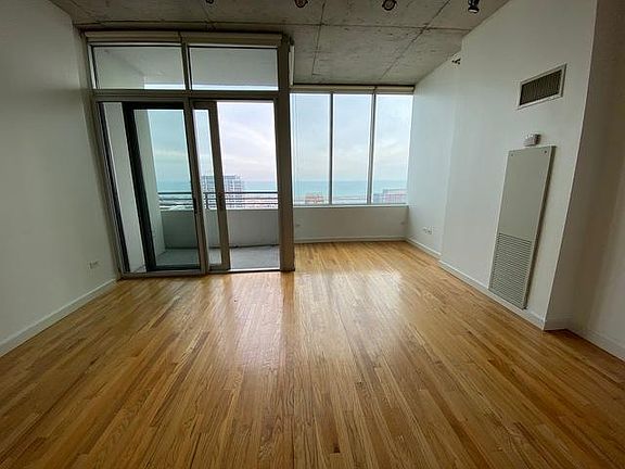 2nd image of 1720 S Michigan Ave APT 3104